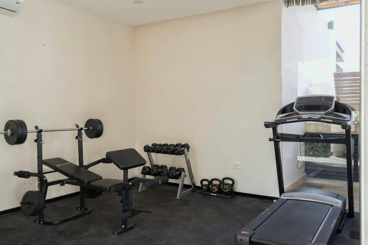 King Bed Cool Pool Hammock Gym Wifi Hyde Apartamento *